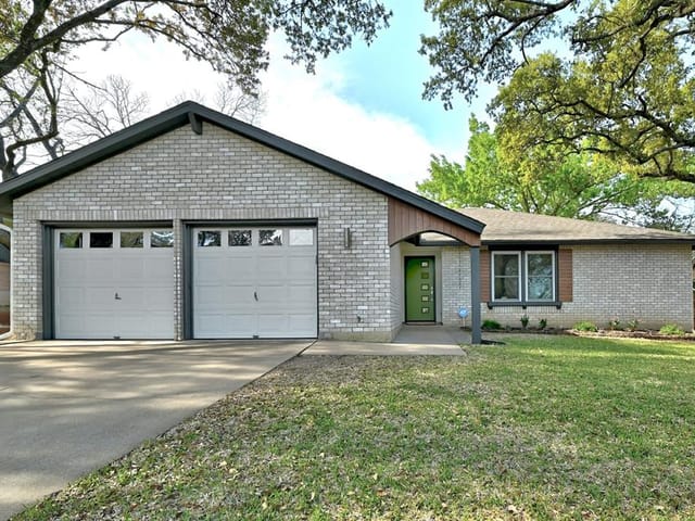 2603 Broken Oak Dr