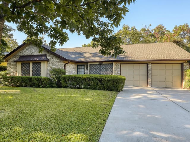 2603 Dunbarton Dr