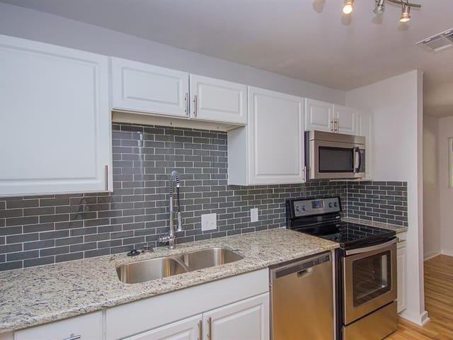 2603 Parker Ln