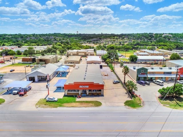 2603 US HIGHWAY 281 Highway
