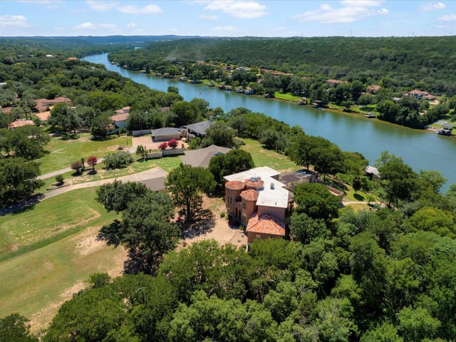 2604 Saratoga Dr