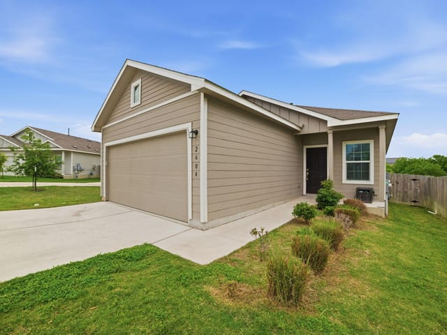 2604 Shimsham Dr