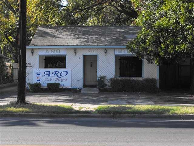 2605 E Cesar Chavez ST
