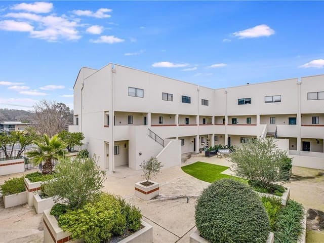 2605 Enfield RD Unit #208