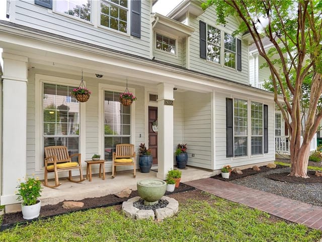 2605 Kinney Oaks Ct