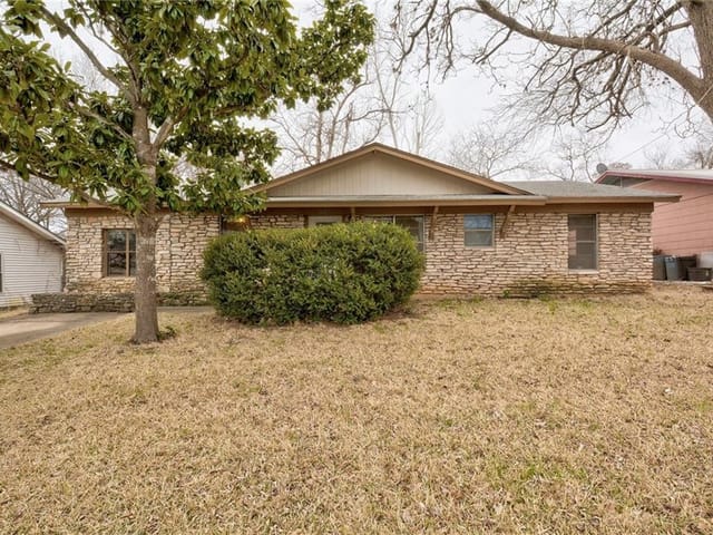 2605 Little John Ln