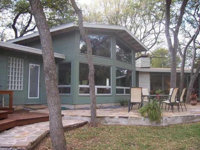 2606 Hancock Dr
