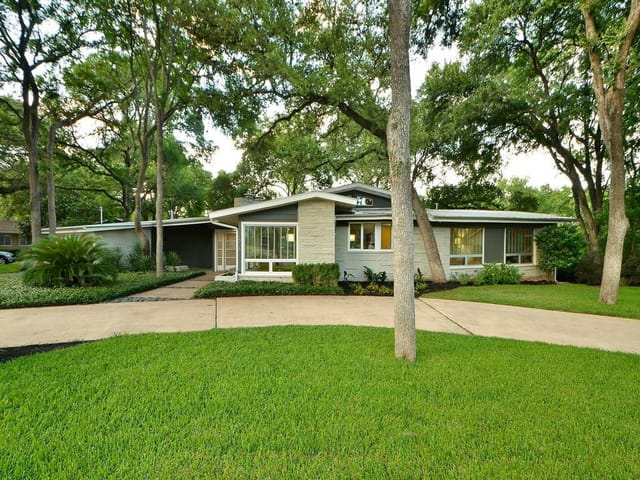 2606 Hancock Dr