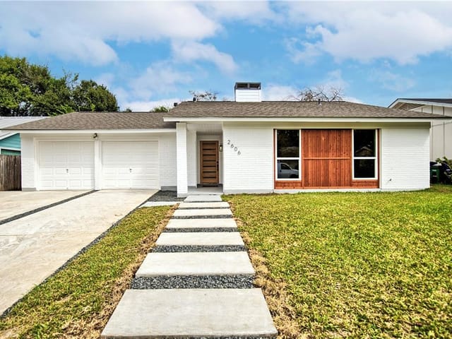 2606 Mcgregor Dr