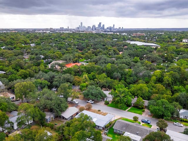 2606 Pembrook Trl