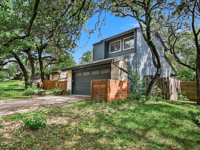 2607 Barton Hills Dr