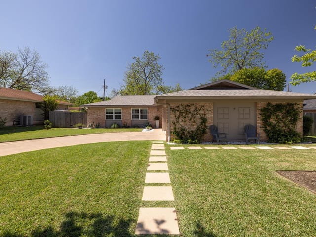 2607 Cascade Dr