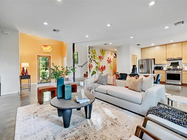 2607 Stacy LN Unit #B