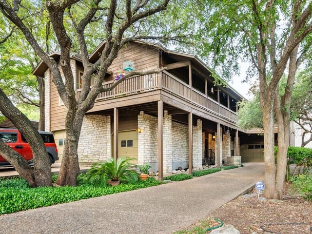 2607 Trailside Dr N Unit #1