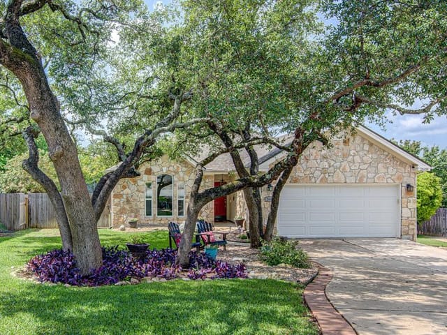 2608 Cascade Falls Dr