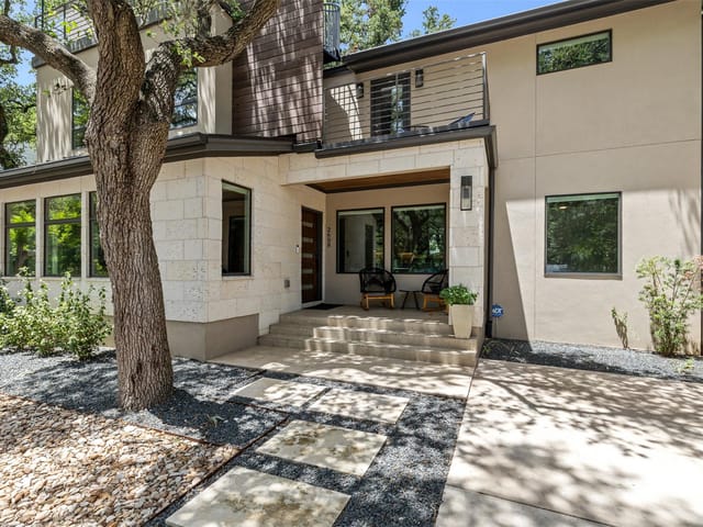 2608 Oak Crest Ave