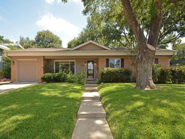 2608 Pembrook Trl
