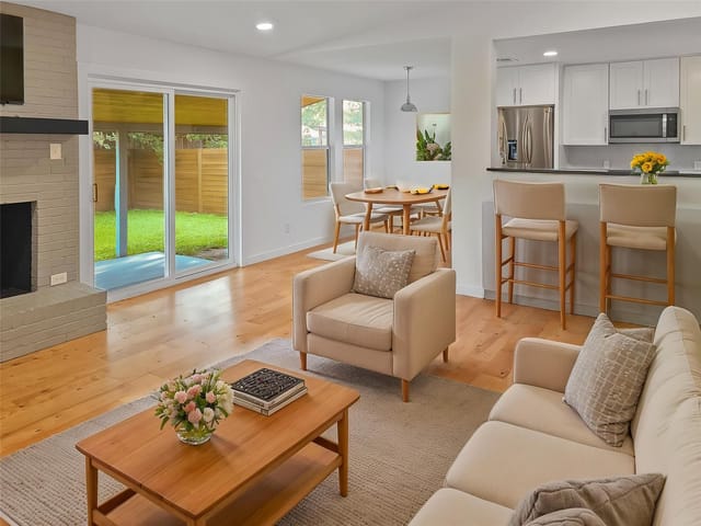 2609 Carlow DR