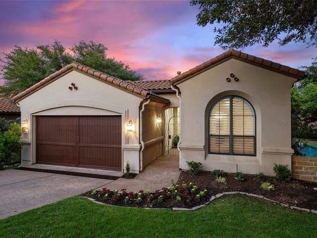 2609 University Club Dr