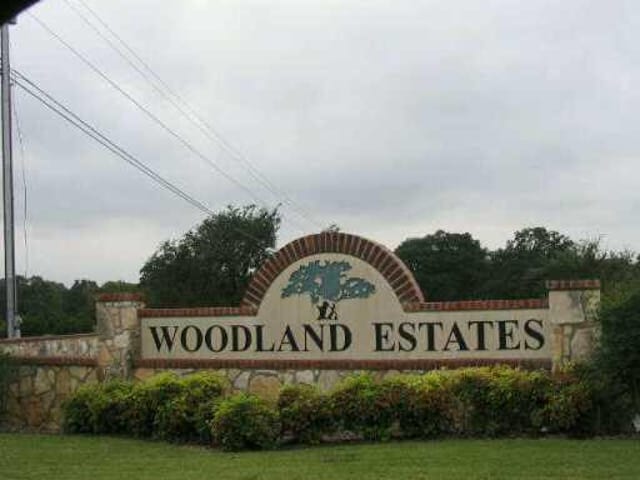261 Woodland DR