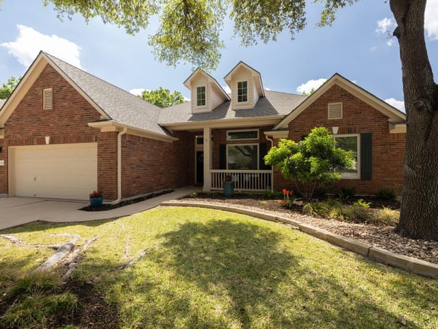 2611 Henley Dr