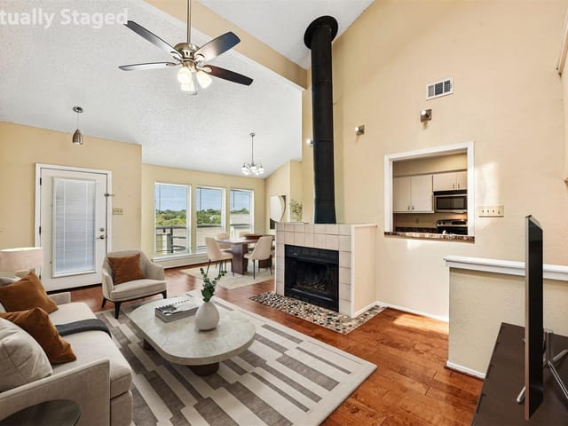 2612 San Pedro ST Unit #211