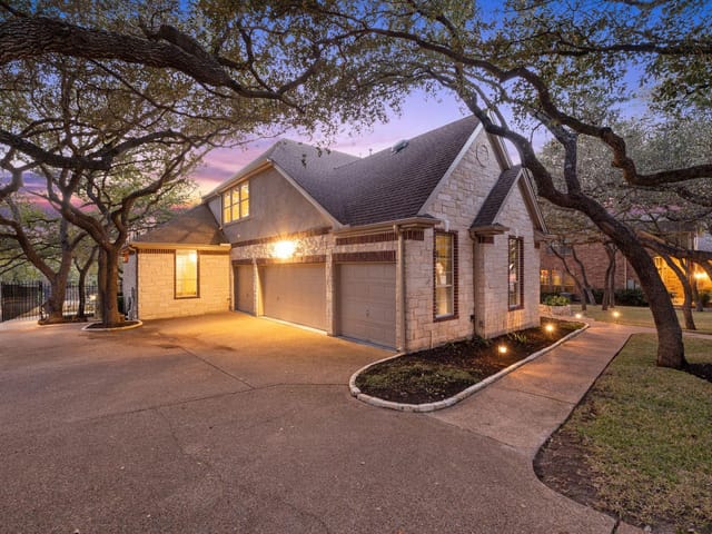 2614 Collingwood Dr