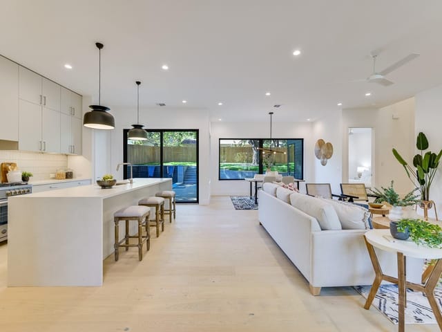 2614 Sherwood Ln