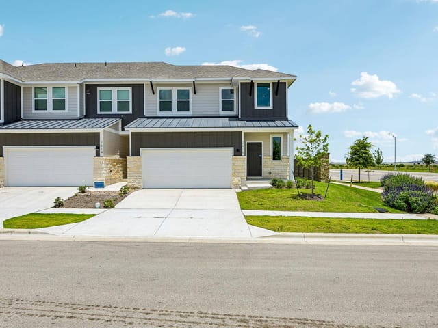 2616 Jack Nora WAY