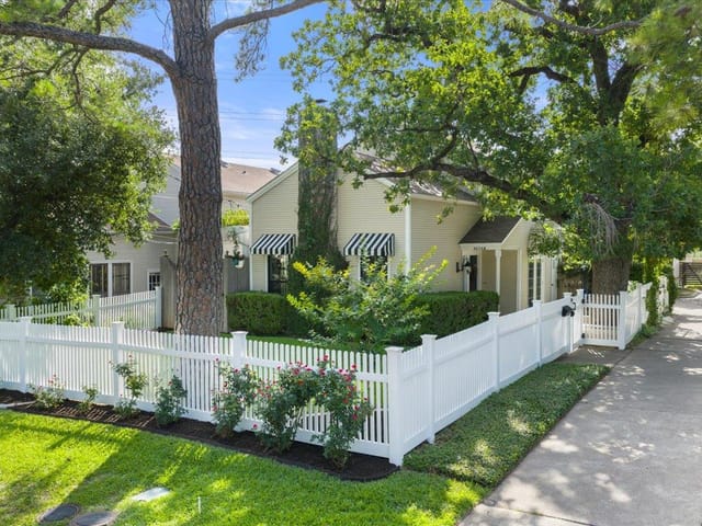 2616 Jefferson St Unit #A