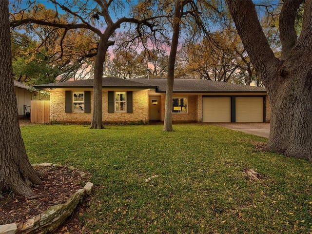 2621 Baxter Dr