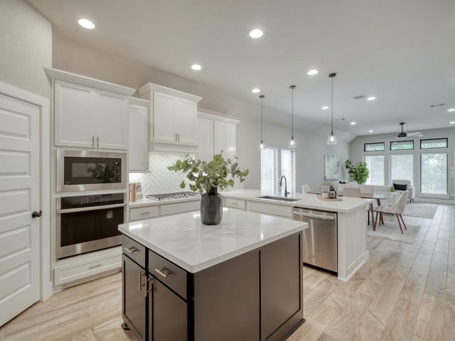 2621 Franciscana WAY