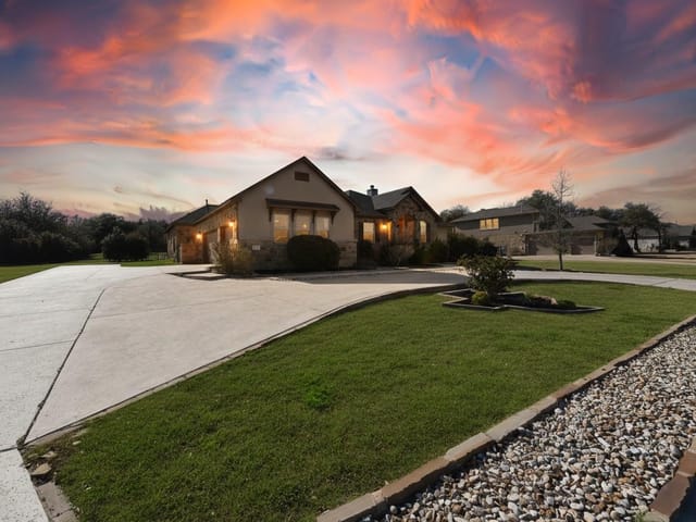 2621 Greatwood Trl