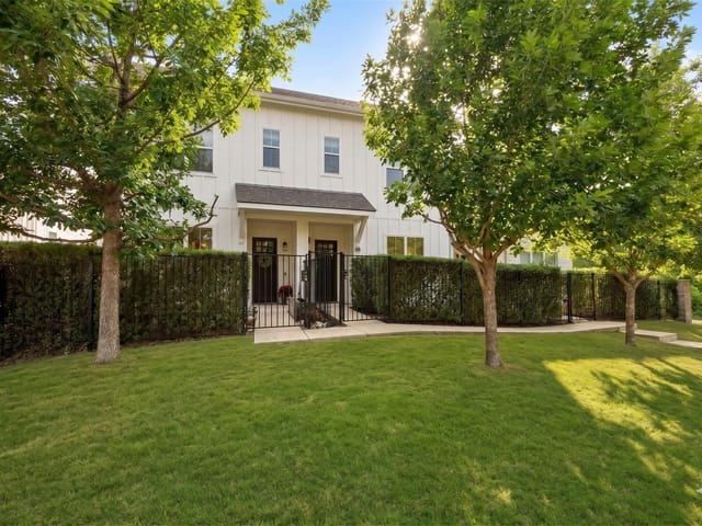 2624 Metcalfe Rd Unit #2