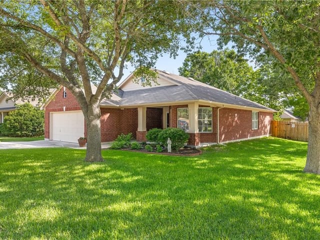 2625 Birchleaf Trl