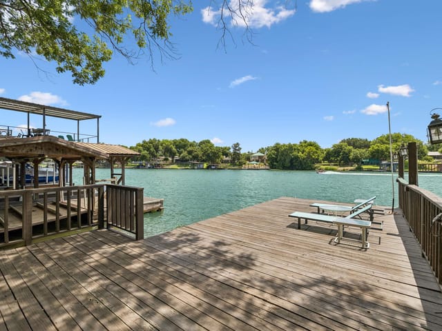 2632 Williams Lakeshore DR