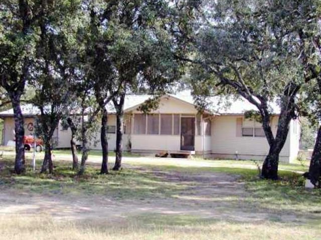 266 LAKESIDE DR