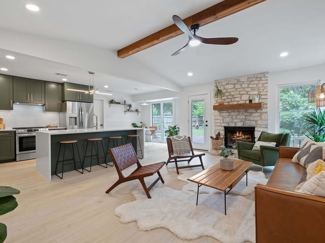 2661 Piping Rock Trl