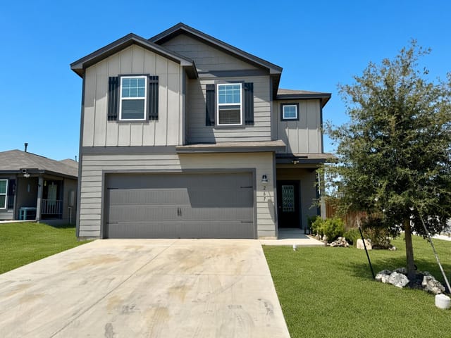 267 Surrey Oaks