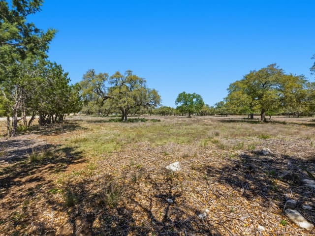 268 Kinnikinik Lot 11 and 12 LOOP