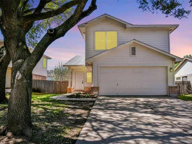 2690 Bradley Ln