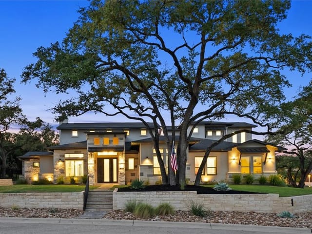 2701 Arion CIR