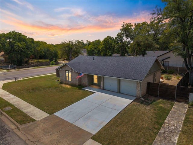 2701 Coatbridge Dr