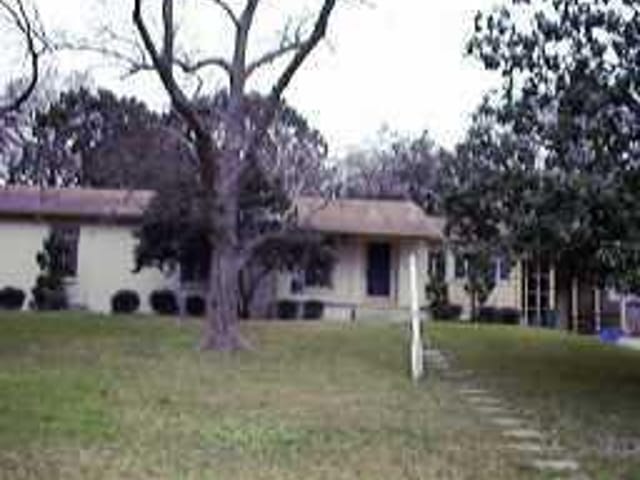 2701 MCCULLOUGH