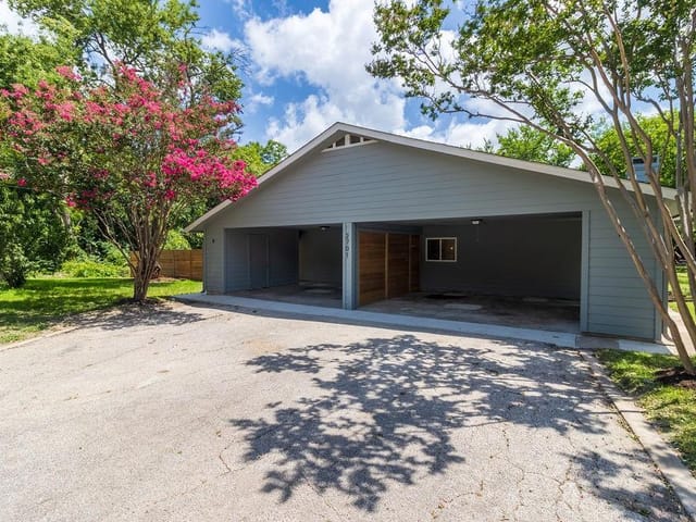 2701 Mulford Cv Unit #B