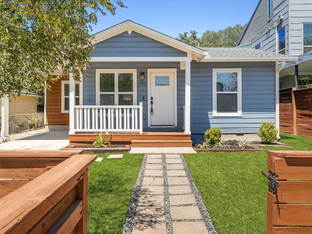 2702 Crest Ave Unit #1