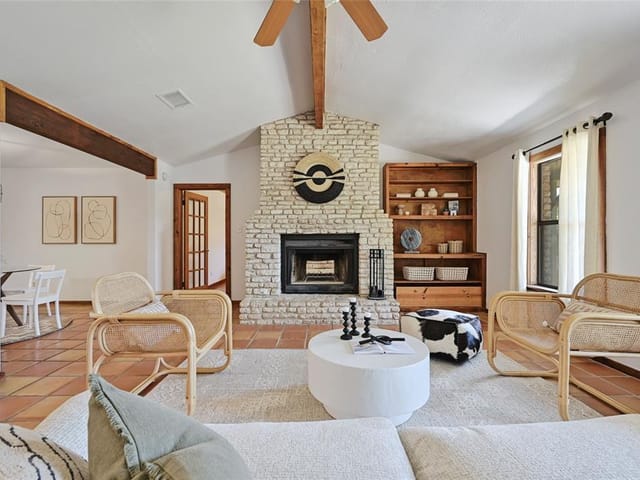 2702 Magellan Dr