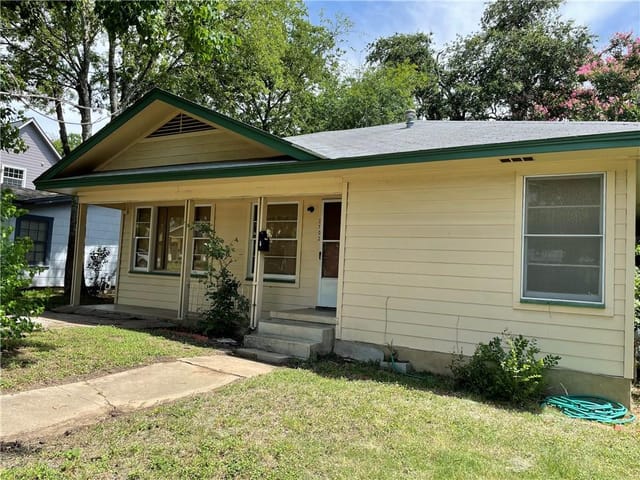 2702 W 49 1/2 St
