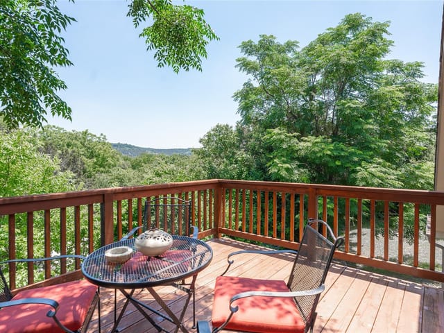 2703 Palomino Dr