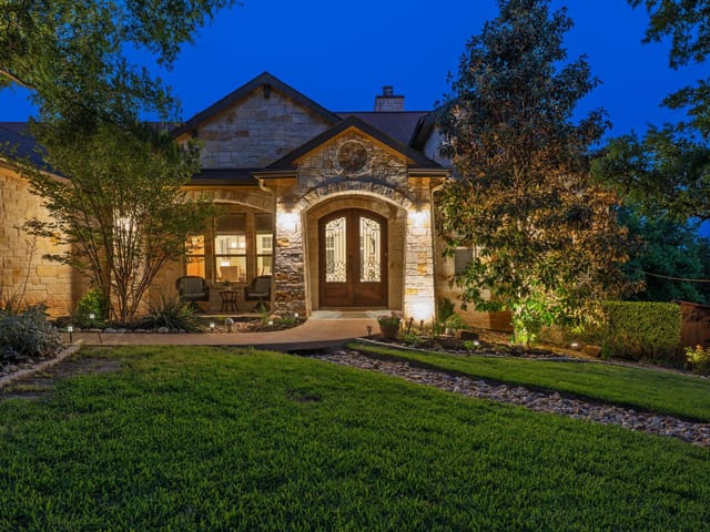 2703 Pyramid Dr